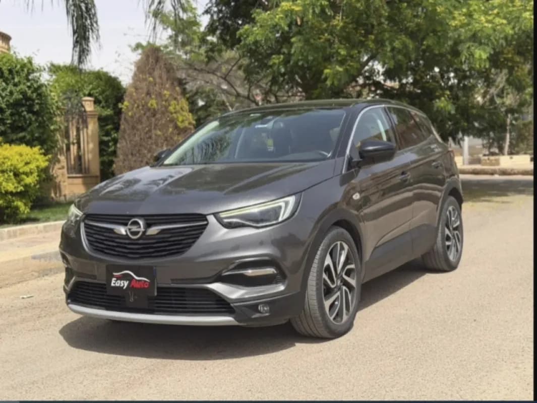 Opel Grand land 2018 Topline Bronze Automatic — Used