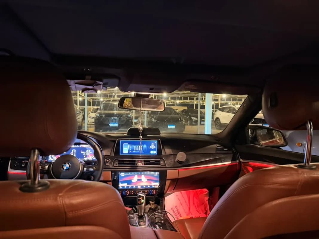 بي ام دبليو 520i 2014 ام سبورت أحمر أوتوماتيك — مستعملة