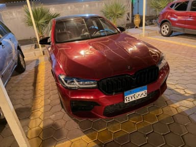 بي ام دبليو 520i 2014 ام سبورت أحمر أوتوماتيك — مستعملة - 2
