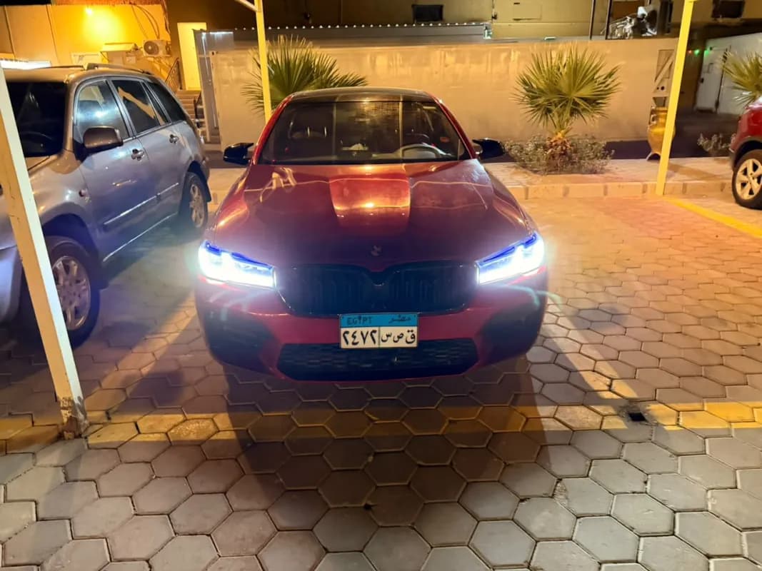 بي ام دبليو 520i 2014 ام سبورت أحمر أوتوماتيك — مستعملة