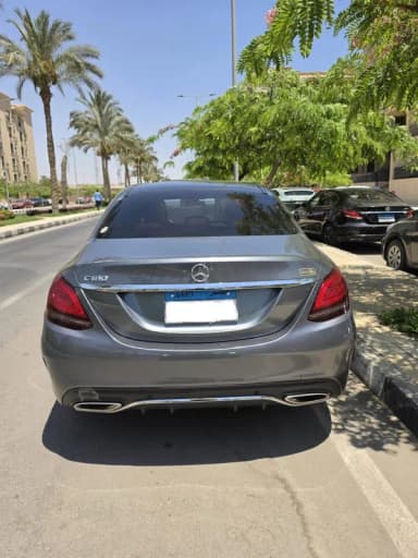  مرسيدس بنز  C180 2019 ايه ام جي  رمادي أوتوماتيك — مستعملة - 3
