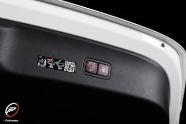  مرسيدس بنز  GLC 300 2026 ايه ام جي أبيض أوتوماتيك — جديدة - 2