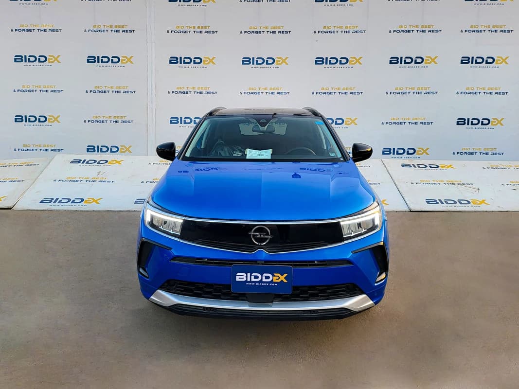 Opel Grand land 2024 توب لاين أزرق أوتوماتيك — جديدة