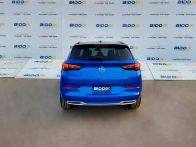 Opel Grand land 2024 توب لاين أزرق أوتوماتيك — جديدة - 4