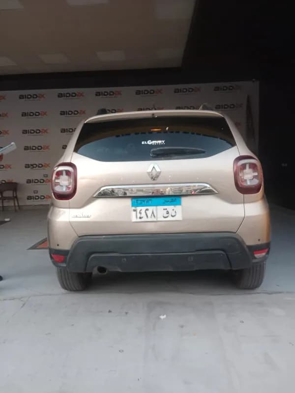 Renault Duster 2019 H2 Champagne Automatic — Used