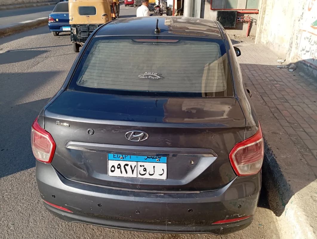 هيونداي جراند I10 2016 فيس ليفت رمادي أوتوماتيك — مستعملة