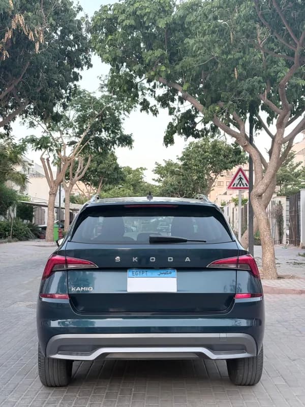  سكودا  كاميك 2021 هاي لاين أزرق غامق أوتوماتيك — مستعملة