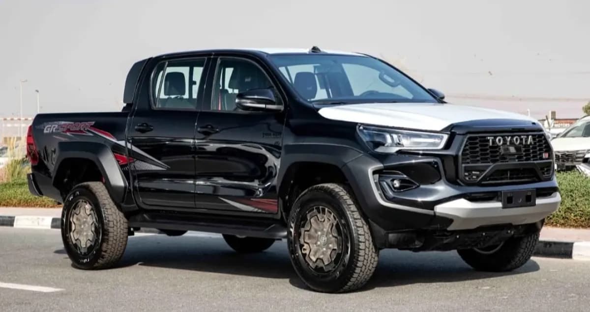 Toyota Hilux 2026 Highline Black Automatic — New