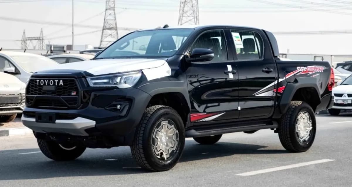 Toyota Hilux 2026 Highline Black Automatic — New