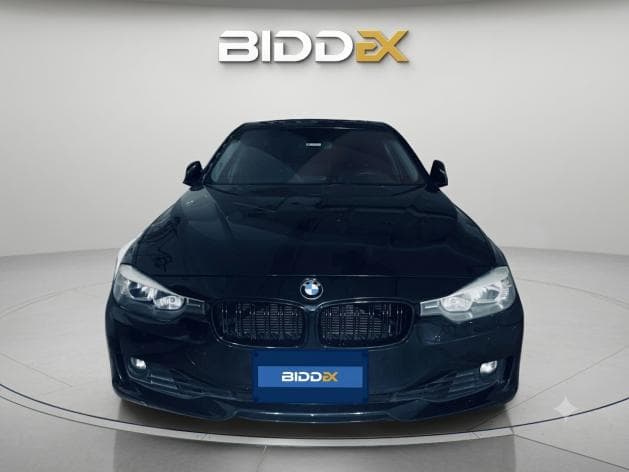 بي ام دبليو 320i 2014