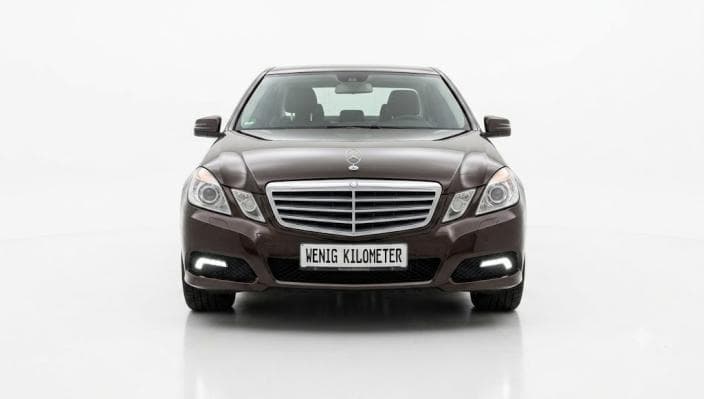  مرسيدس بنز  E250 2010 ايه ام جي أسود أوتوماتيك — مستعملة - 1