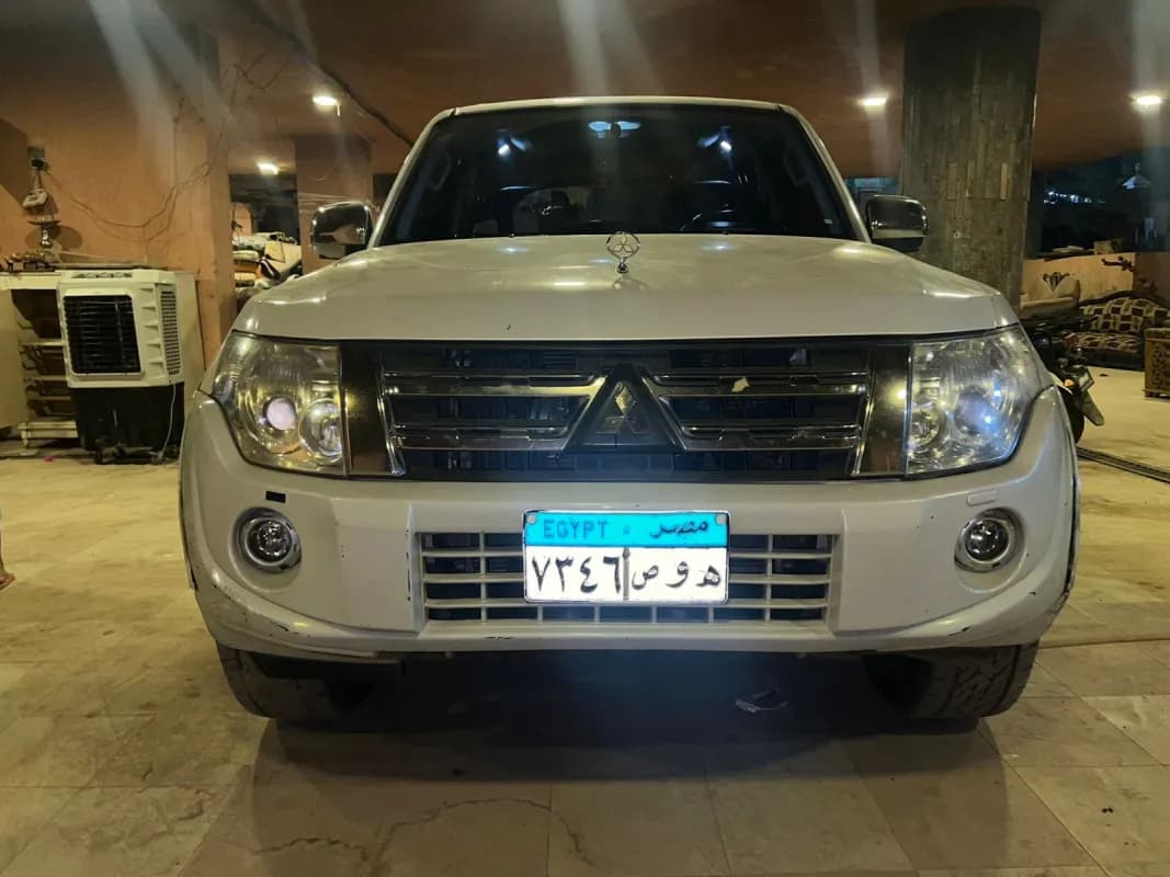 Mitsubishi Pajero 2014 Highline White Automatic — Used