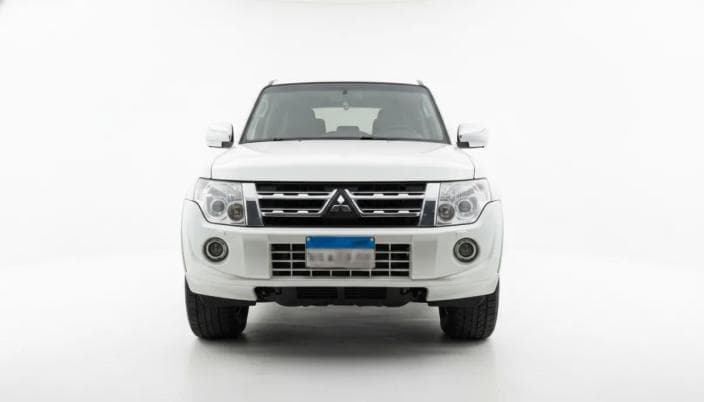 Mitsubishi Pajero 2014 Highline White Automatic — Used