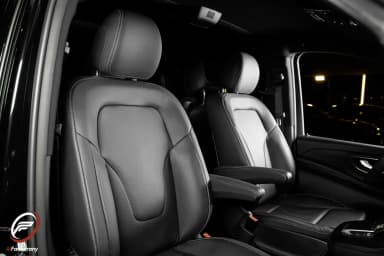 Mercedes-Benz V 300 2026 Avantgarde Black Automatic — New - 3