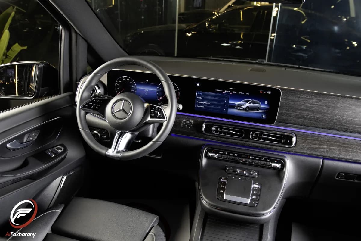 Mercedes-Benz V 300 2026 Avantgarde Black Automatic — New