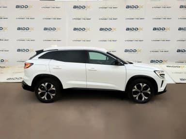 Renault Austral 2024 ايكونيك أبيض أوتوماتيك — جديدة - 3