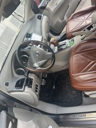 Nissan Sentra 2019 Premium Gray Automatic — Used - 2