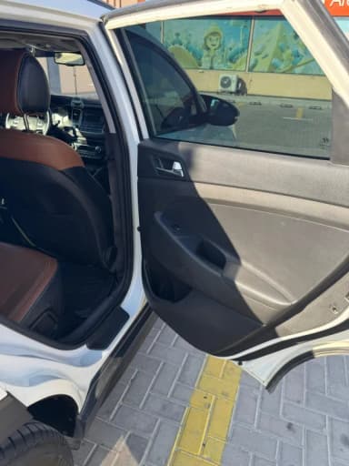 هيونداي توسان 2019 بلاز أبيض أوتوماتيك — مستعملة - 4
