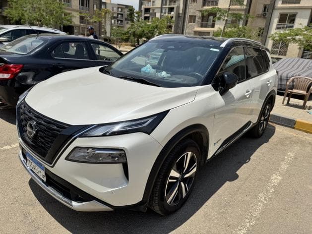نيسان اكس ترل 2024