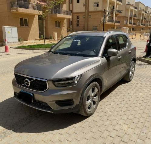 فولفو اكس سي 40 2021