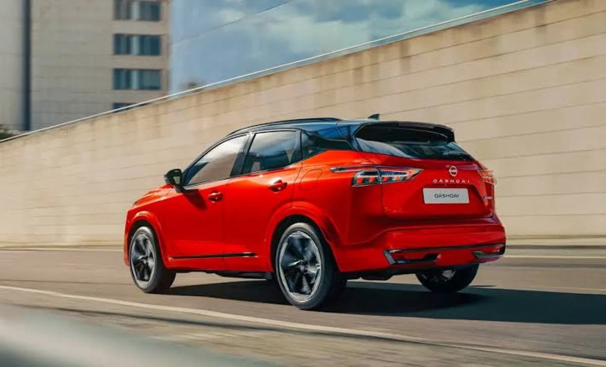 Nissan Qashqai 2027  N-connecta Red Automatic — New