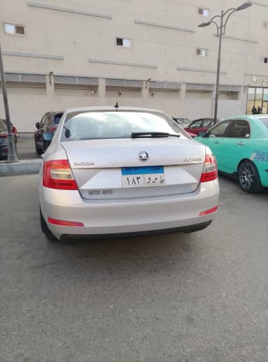  سكودا  اوكتفيا A7 2014 اكتيف فضي أوتوماتيك — مستعملة - 3