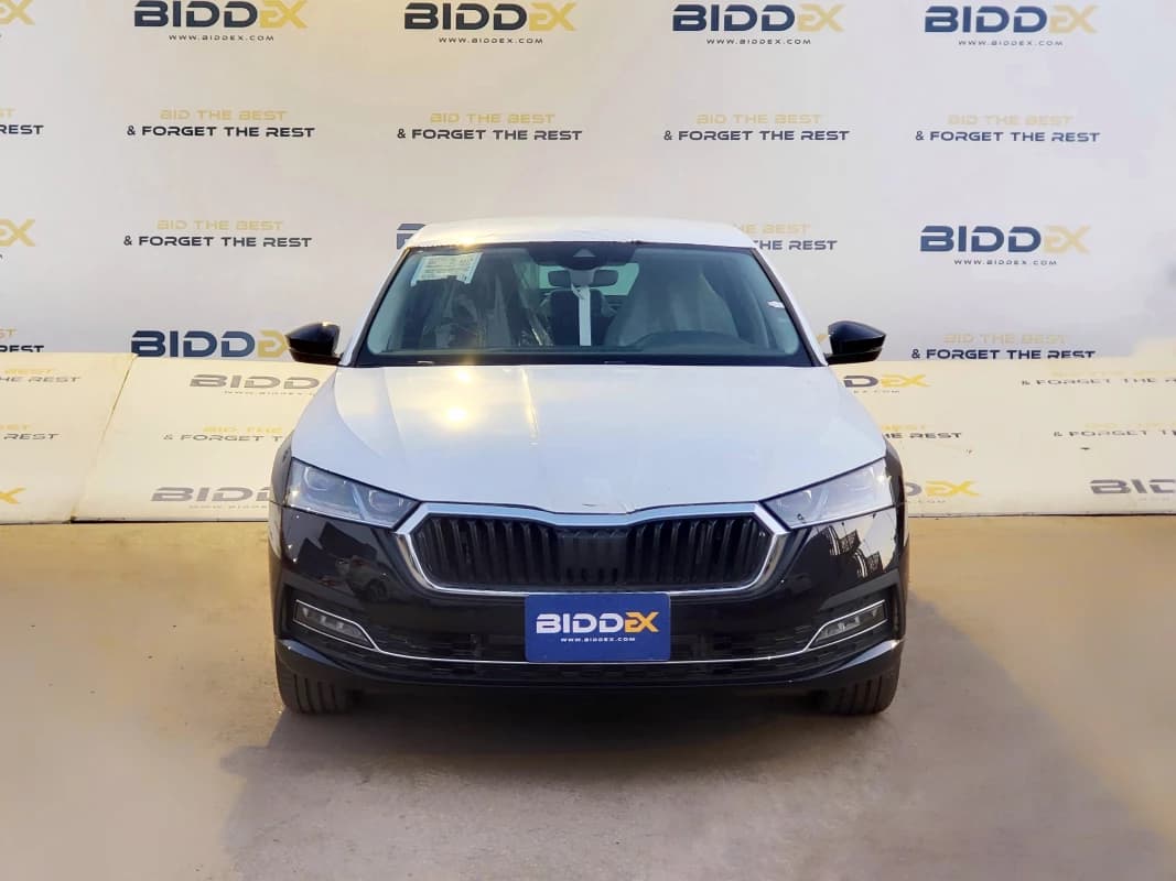 Skoda Octavia A8 2024 ستايل بلس أسود أوتوماتيك — جديدة