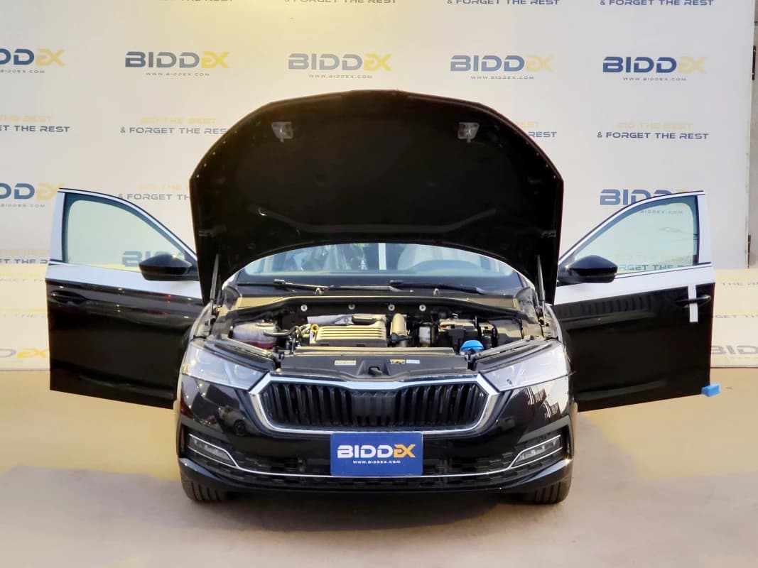 Skoda Octavia A8 2024 ستايل بلس أسود أوتوماتيك — جديدة
