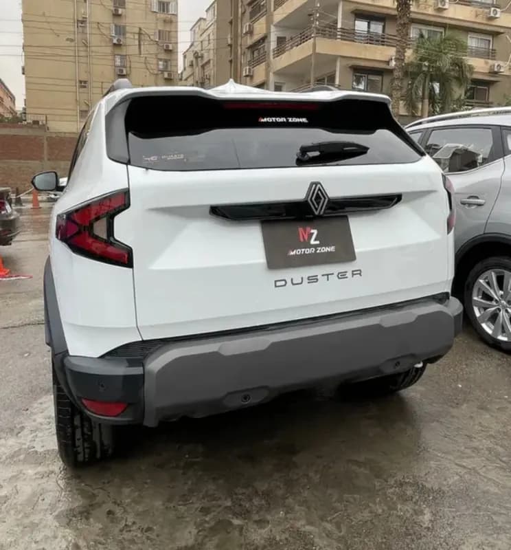 رينو داستر 2027 اتش 1 أبيض أوتوماتيك — جديدة