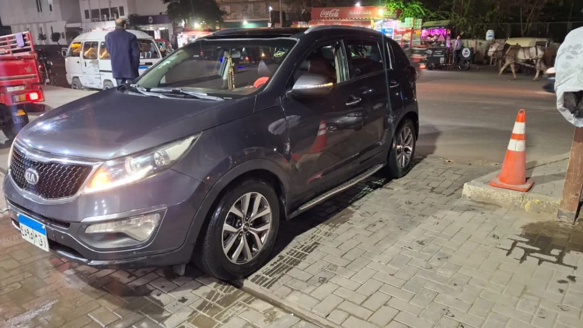 كيا سبورتاج 2015 هاي لاين رمادي ناردو أوتوماتيك — مستعملة