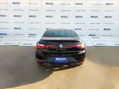Renault Megane 2023 تيربو سيجنتشر أسود أوتوماتيك — جديدة - 4