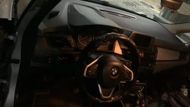 بي ام دبليو 218i 2015 سبورت لاين فضي أوتوماتيك — مستعملة - 4