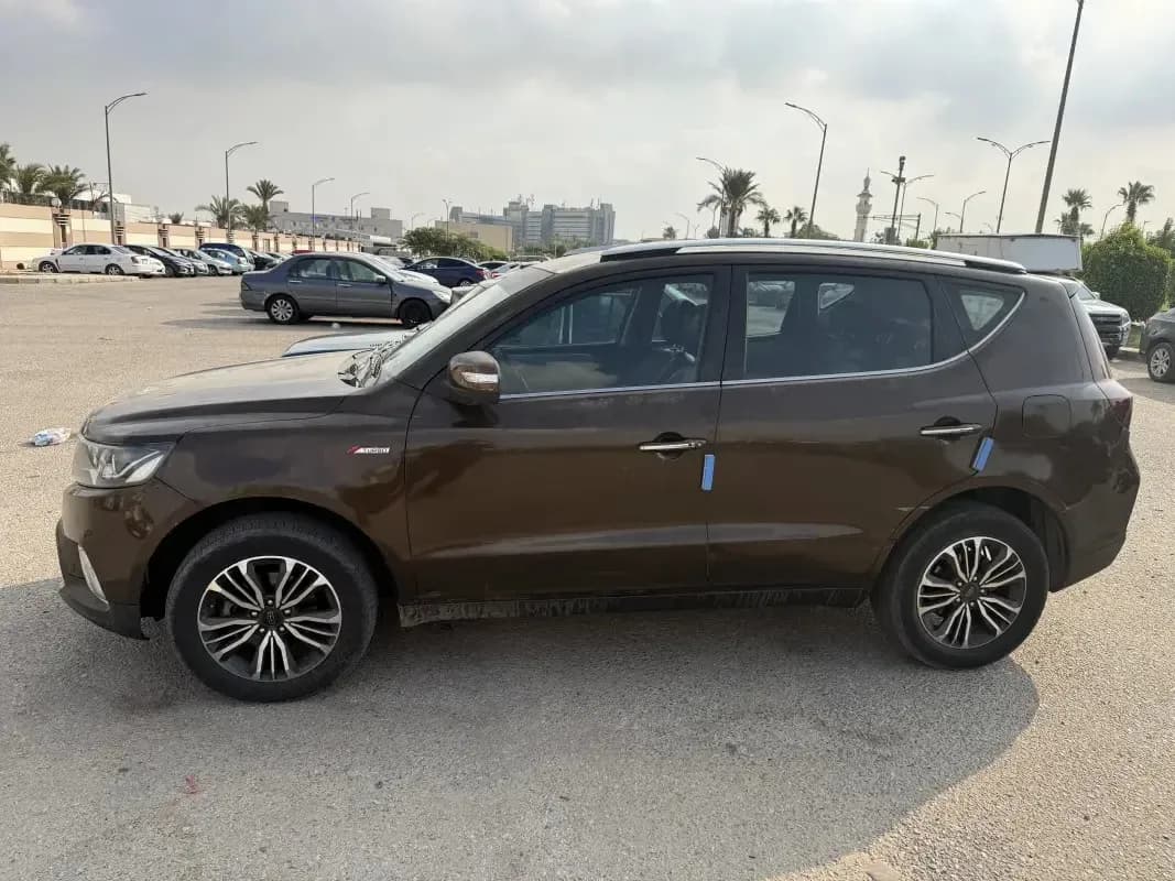 Geely Emgrand X7 2019 Luxury Brown Automatic — Used