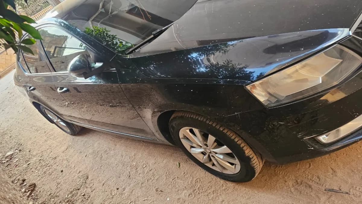  سكودا  اوكتفيا A7 2014 لوفت أسود أوتوماتيك — مستعملة