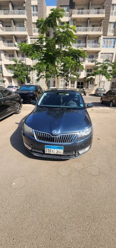  سكودا  رابد 2015 ستايل أزرق الداكن  أوتوماتيك — مستعملة