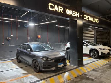 Cupra Leon  2024 V3 Cement Gray Automatic — Used - 2