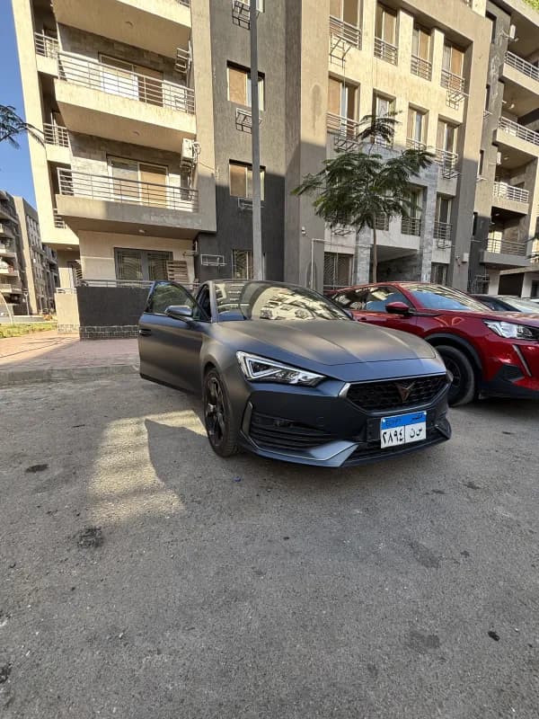 Cupra Leon  2024 V3 Cement Gray Automatic — Used
