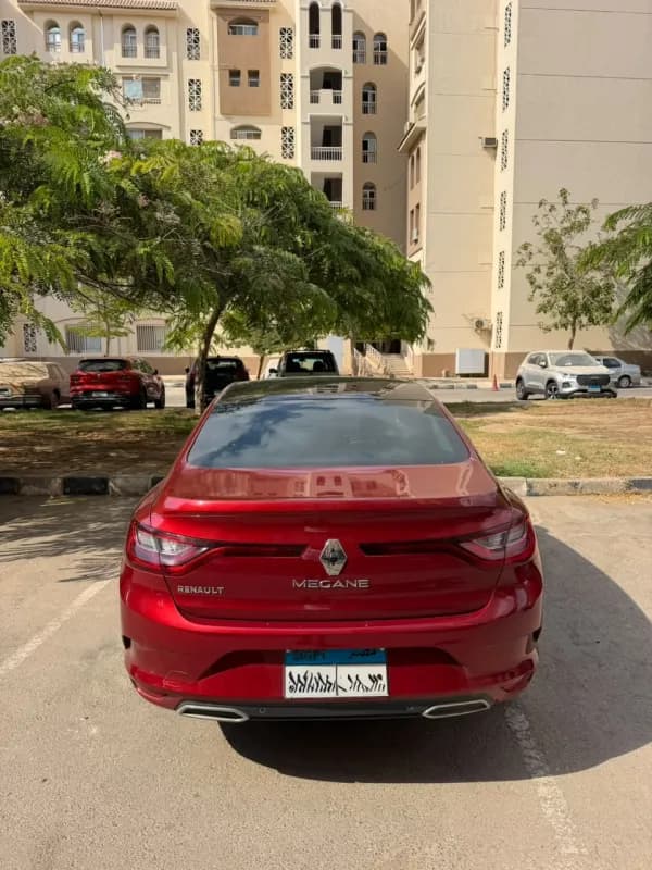 رينو ميجان 2022 تيربو سيجنتشر أحمر أوتوماتيك — مستعملة