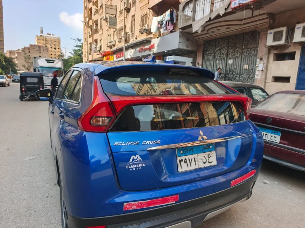 ميتسوبيشي اكلبس كروس 2020  جي ال اس اينستايل أزرق أوتوماتيك — مستعملة