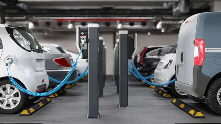 Disadvantages of Electric Cars You Should Know Before Buying: 12 Factors That Could Influence Your Decision