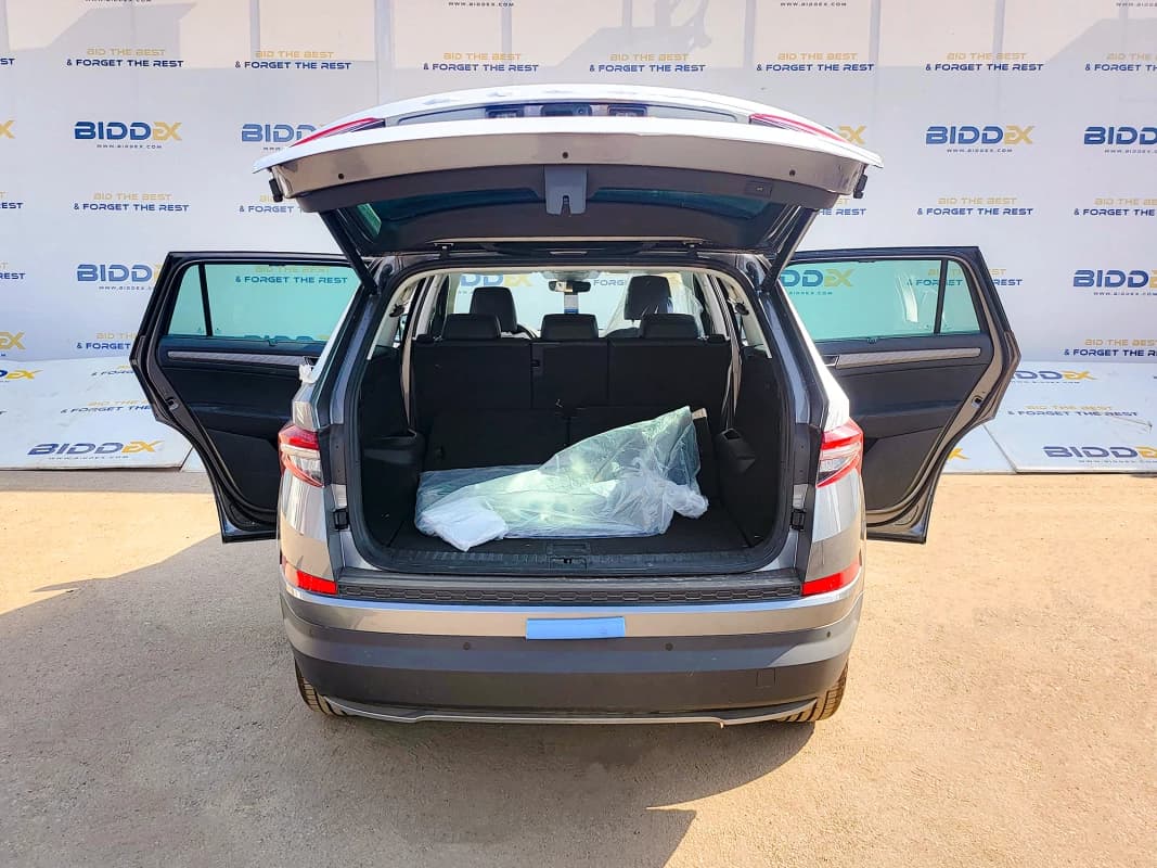 Skoda KODIAQ 2024 ستايل رمادي أوتوماتيك — جديدة