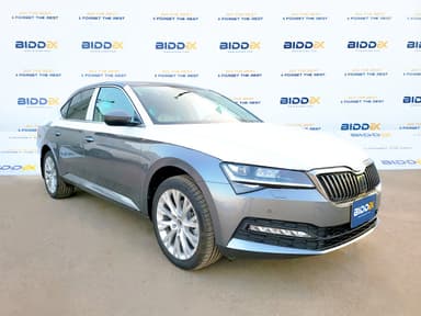 Skoda Superb 2024 امبيشن رمادي أوتوماتيك — جديدة - 1