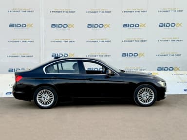 BMW 320i 2015 Luxury Black Automatic — Used - 3