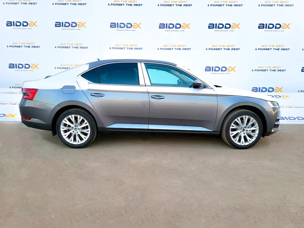 Skoda Superb 2024 امبيشن رمادي أوتوماتيك — جديدة