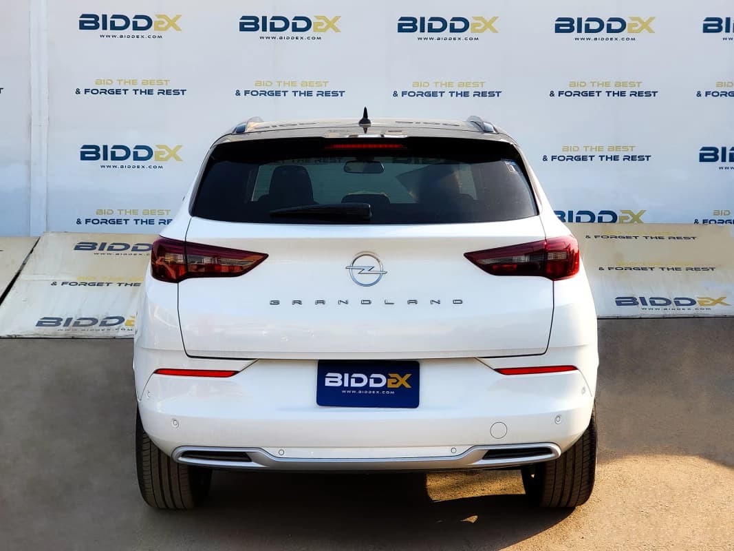 Opel Grand land 2024 توب لاين أبيض أوتوماتيك — جديدة