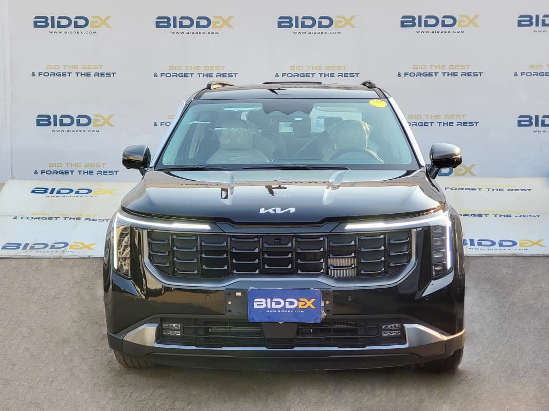 Kia Carnival 2025 جرافيتي أسود أوتوماتيك — جديدة
