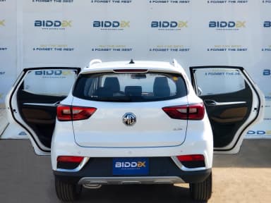 MG ZS 2025 كومفورت أبيض أوتوماتيك — جديدة - 4