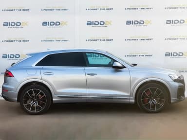 Audi Q8 2024 اس لاين فضي أوتوماتيك — جديدة - 3