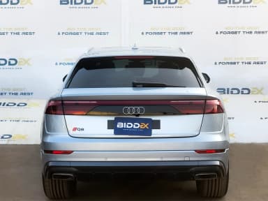 Audi Q8 2024 اس لاين فضي أوتوماتيك — جديدة - 4