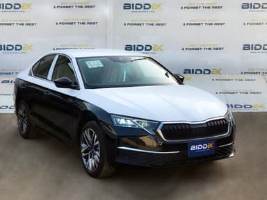 Skoda Octavia A8 2025 Suite Black Automatic — New - 1
